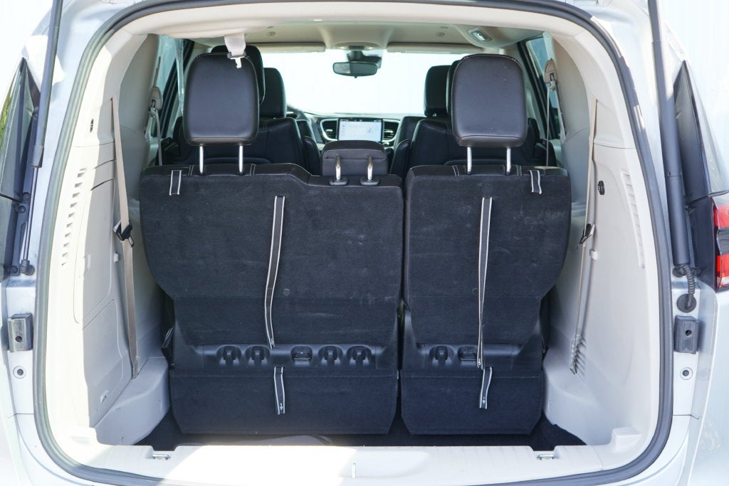 2024 Chrysler Pacifica Hybrid Select