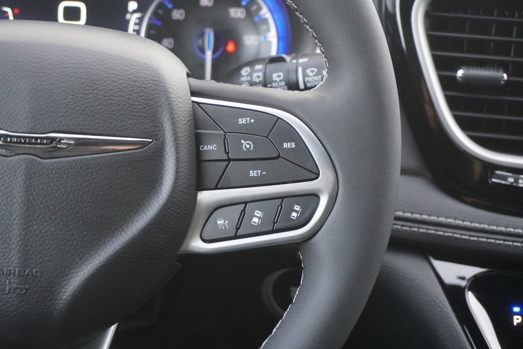 2026 Chrysler Pacifica PACIFICA SELECT AWD