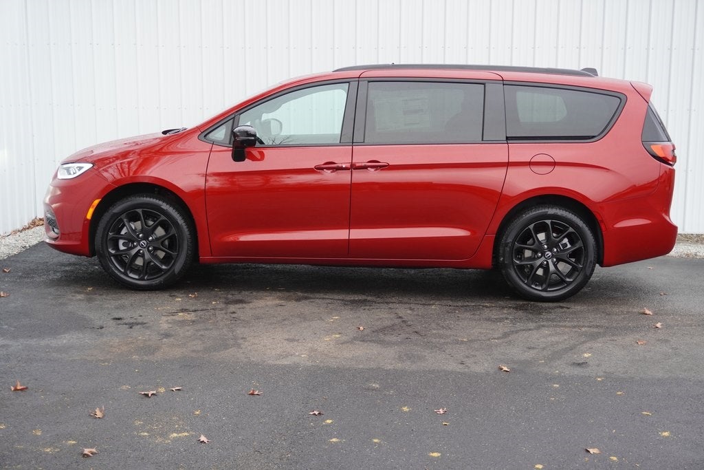 2026 Chrysler Pacifica PACIFICA SELECT AWD