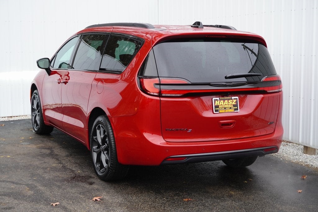 2026 Chrysler Pacifica PACIFICA SELECT AWD