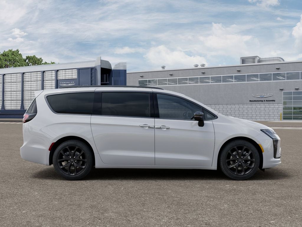 2027 Chrysler Pacifica PACIFICA LIMITED AWD