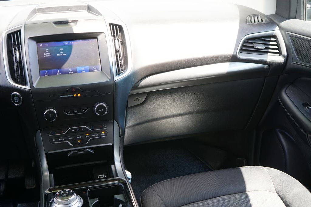 2020 Ford Edge SE
