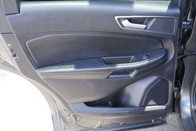 2020 Ford Edge SE