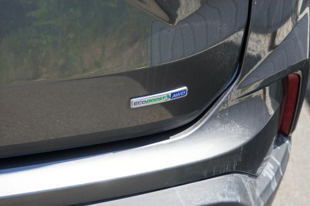 2020 Ford Edge SE