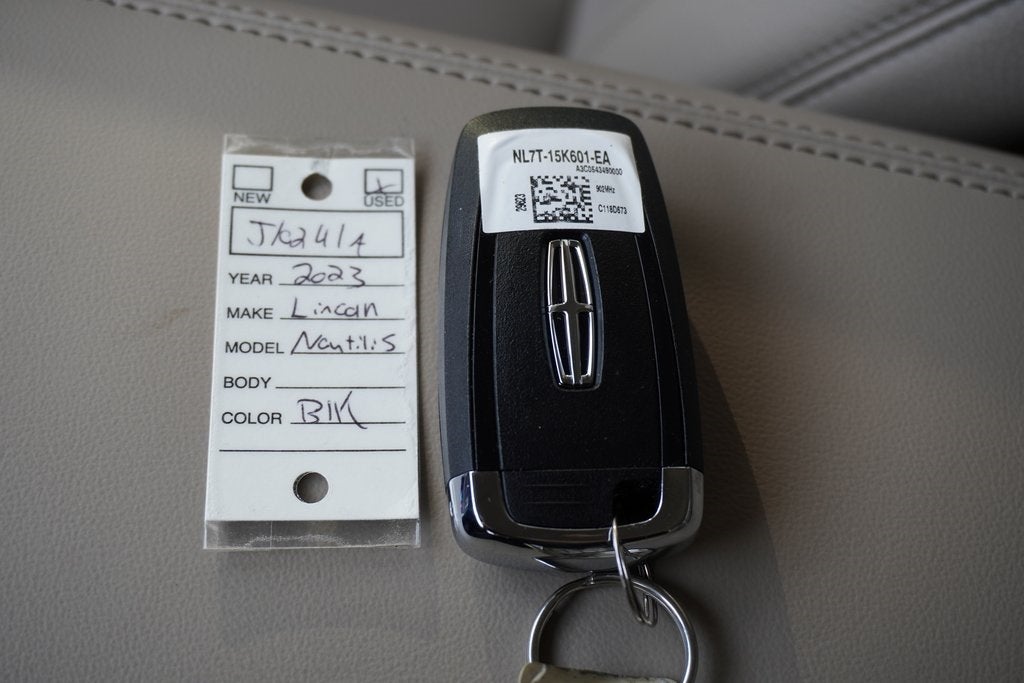 2023 Lincoln Nautilus Standard