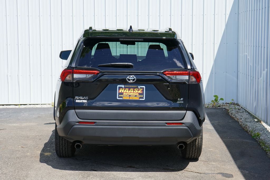 2021 Toyota RAV4 LE