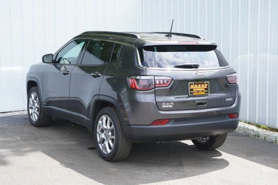 2023 Jeep Compass Latitude Lux FWD