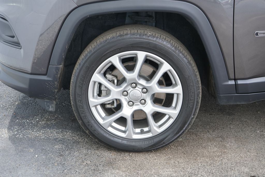 2023 Jeep Compass Latitude Lux FWD