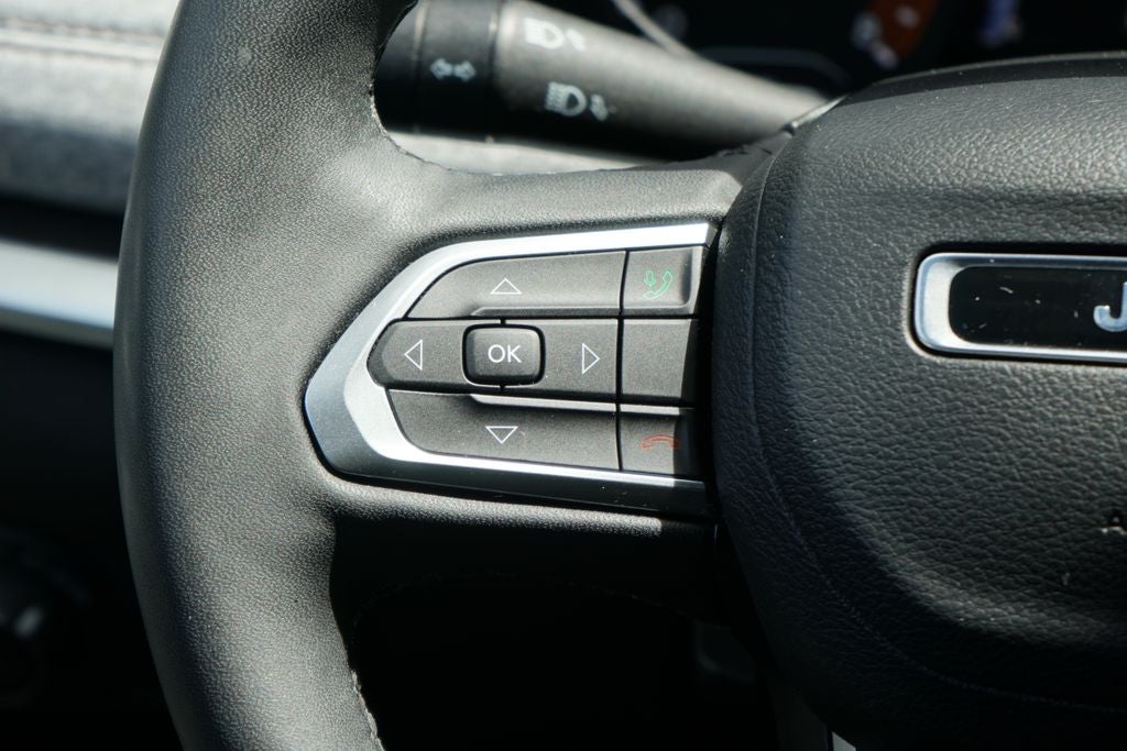 2023 Jeep Compass Latitude Lux FWD