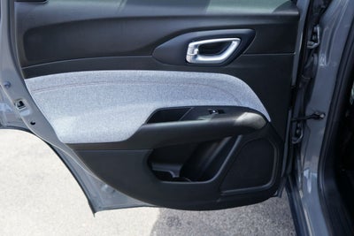 2023 Jeep Compass Latitude Lux FWD