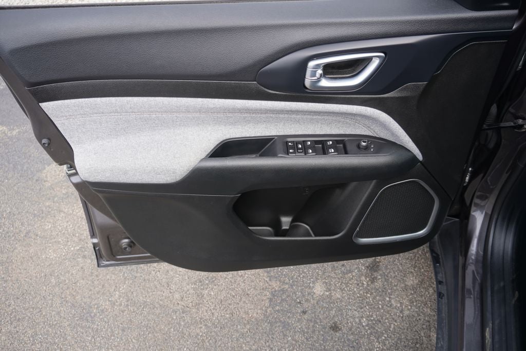 2024 Jeep Compass Latitude Lux FWD