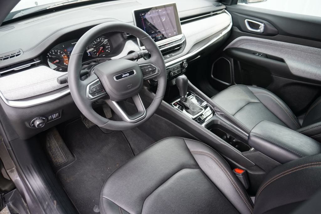 2024 Jeep Compass Latitude Lux FWD