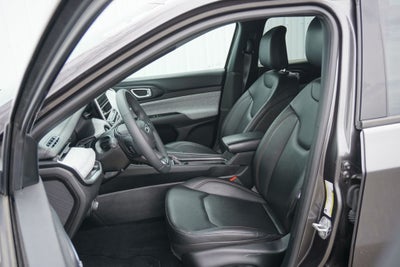 2024 Jeep Compass Latitude Lux FWD