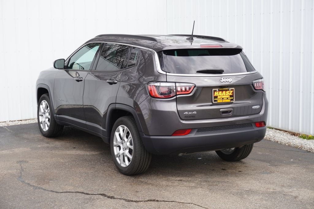 2024 Jeep Compass Latitude Lux FWD