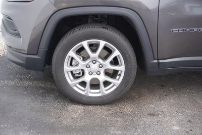 2024 Jeep Compass Latitude Lux FWD