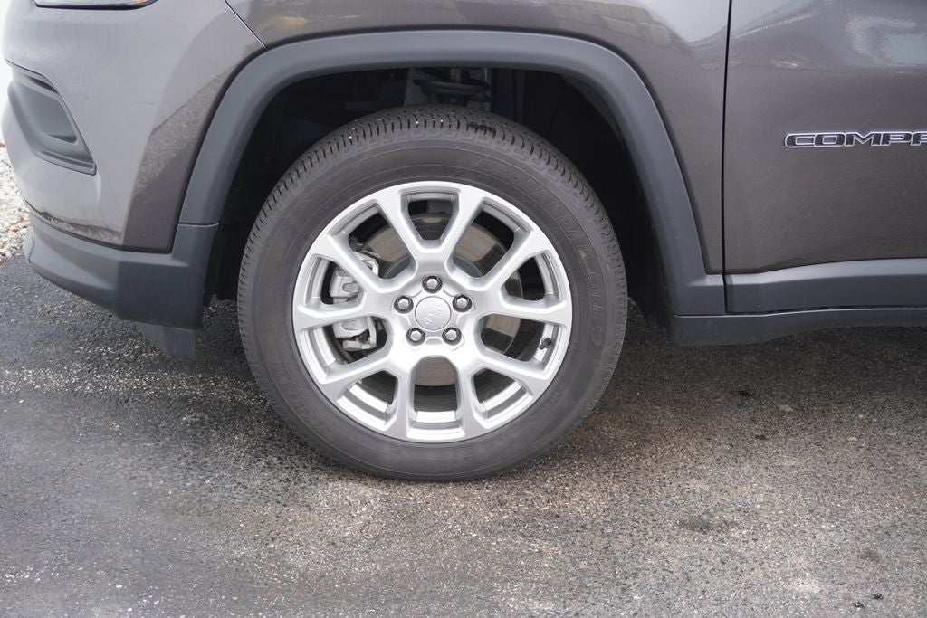 2024 Jeep Compass Latitude Lux FWD
