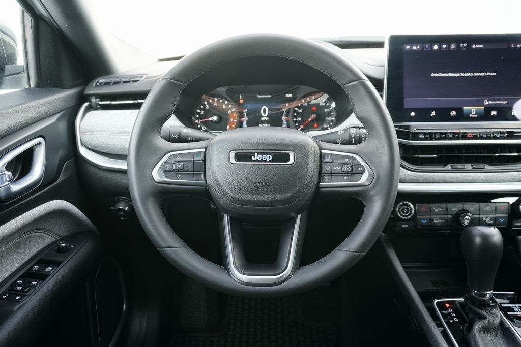 2024 Jeep Compass Latitude Lux FWD