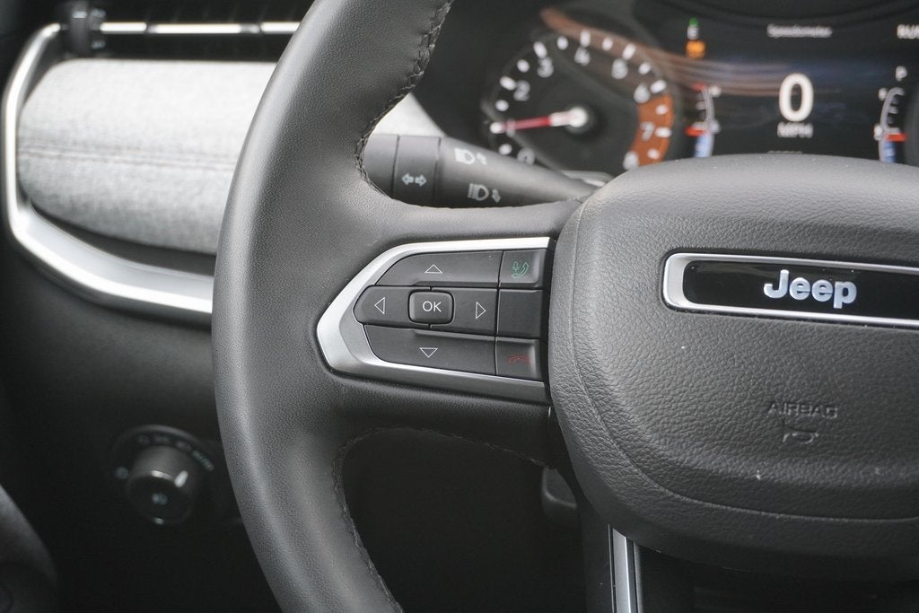 2024 Jeep Compass Latitude Lux FWD