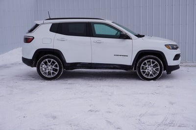 2024 Jeep Compass Latitude Lux FWD