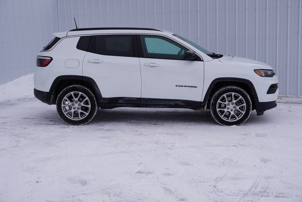 2024 Jeep Compass Latitude Lux FWD