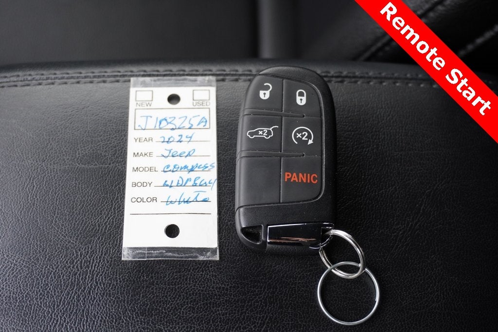 2024 Jeep Compass Latitude Lux FWD