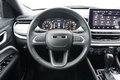 2023 Jeep Compass Latitude Lux FWD