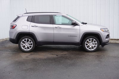 2023 Jeep Compass Latitude Lux FWD