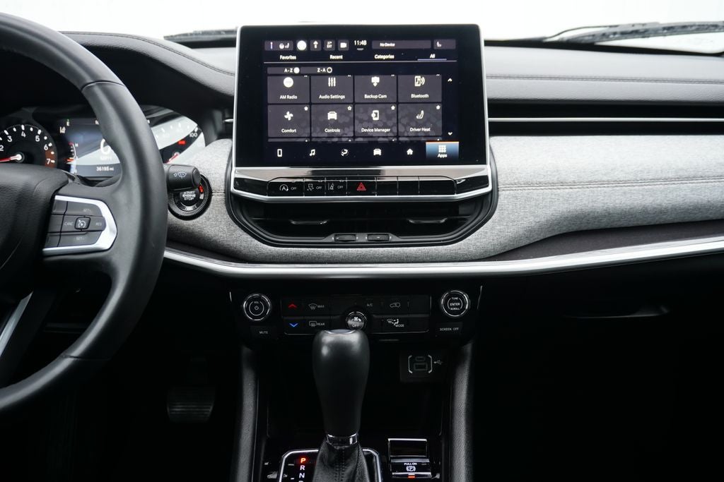 2023 Jeep Compass Latitude Lux FWD