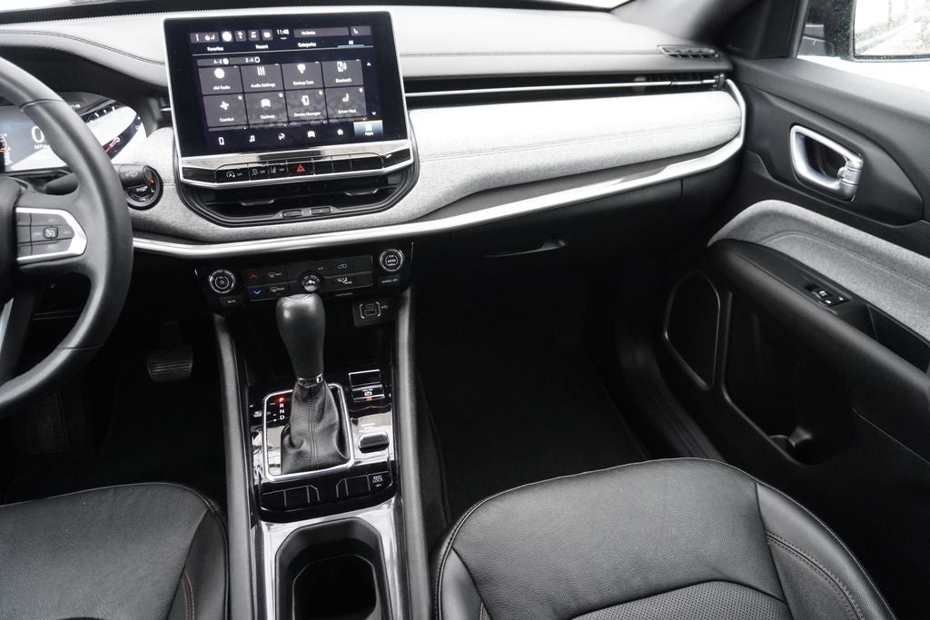 2023 Jeep Compass Latitude Lux FWD