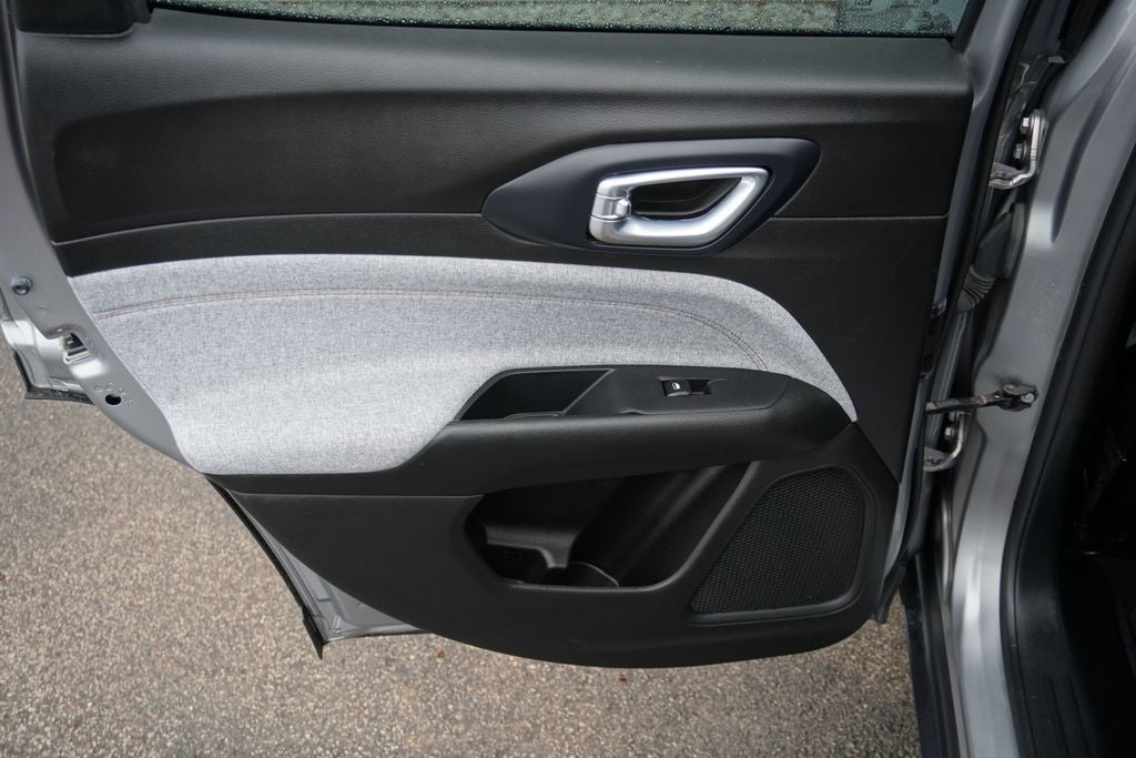 2023 Jeep Compass Latitude Lux FWD