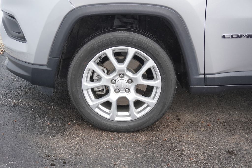 2023 Jeep Compass Latitude Lux FWD