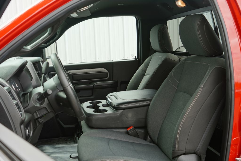 2024 RAM 3500 Tradesman Regular Cab 4x4 8' Box