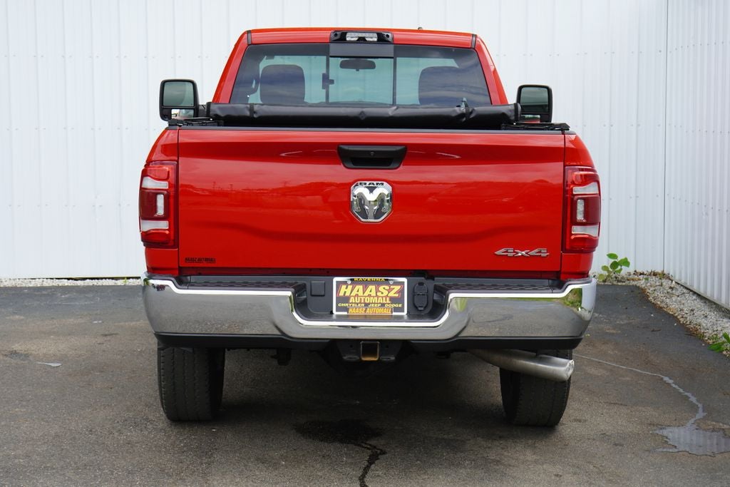 2024 RAM 3500 Tradesman Regular Cab 4x4 8' Box