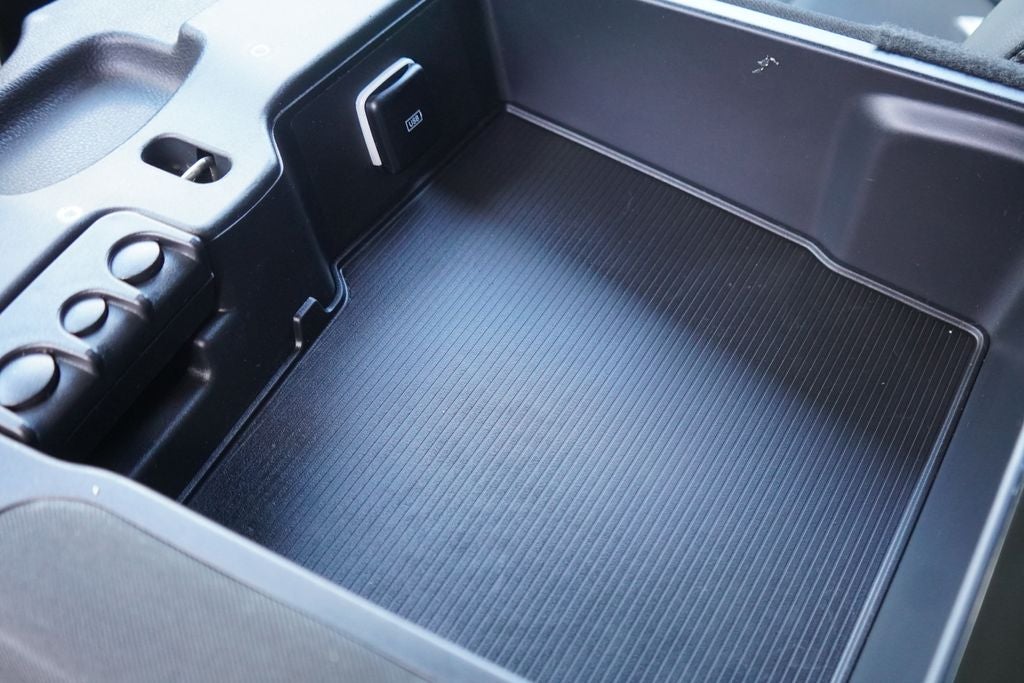 2019 RAM 3500 Tradesman Crew Cab 4x4 8' Box