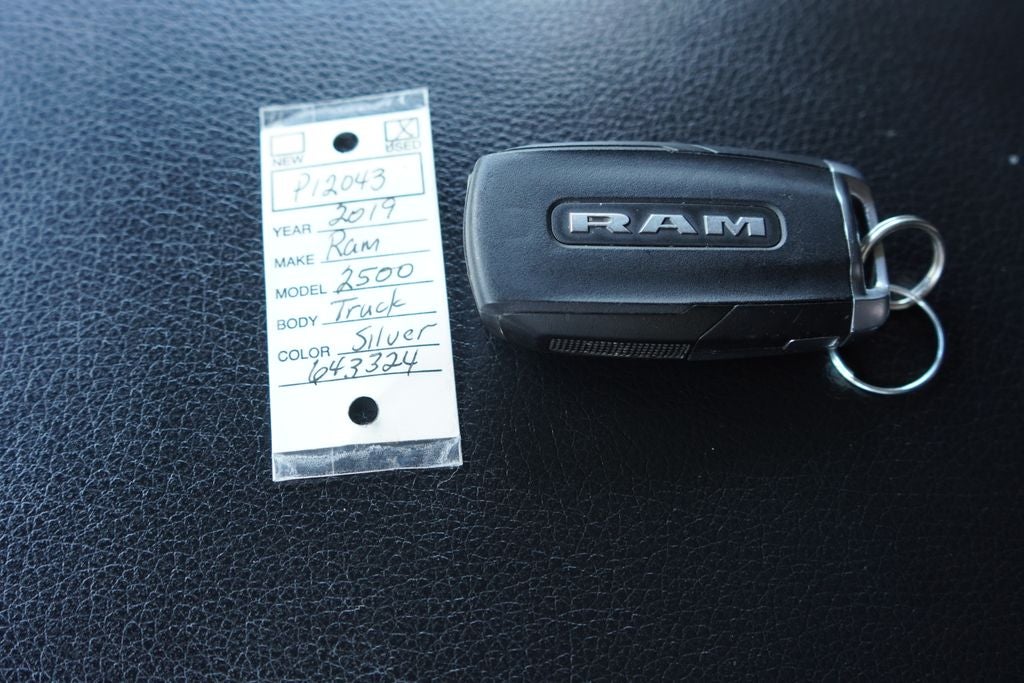 2019 RAM 3500 Tradesman Crew Cab 4x4 8' Box