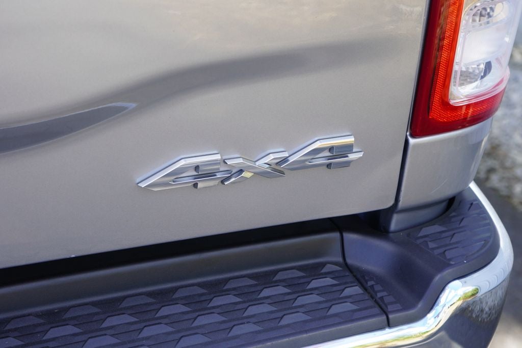 2019 RAM 3500 Tradesman Crew Cab 4x4 8' Box