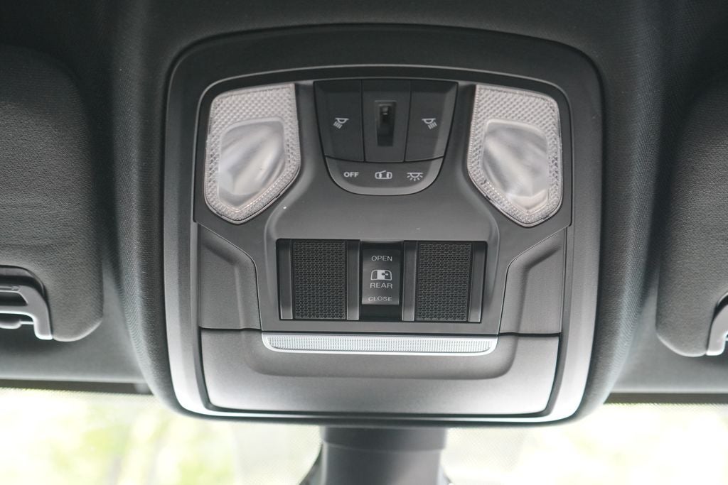 2019 RAM 3500 Big Horn Crew Cab 4x4 8' Box