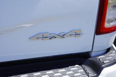 2019 RAM 3500 Big Horn Crew Cab 4x4 8' Box