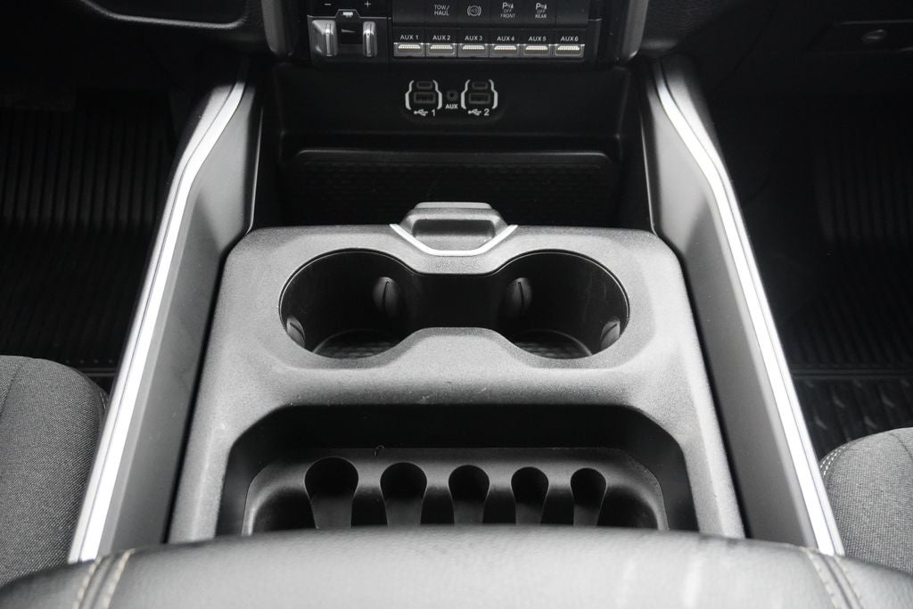 2024 RAM 3500 Big Horn Crew Cab 4x4 8' Box