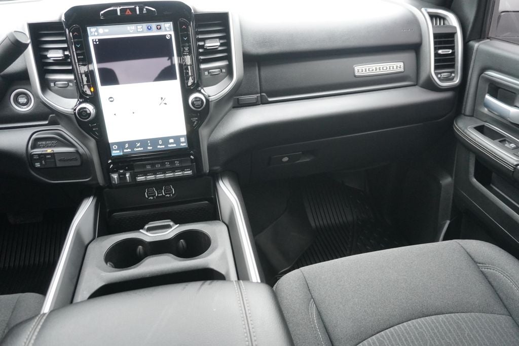 2024 RAM 3500 Big Horn Crew Cab 4x4 8' Box