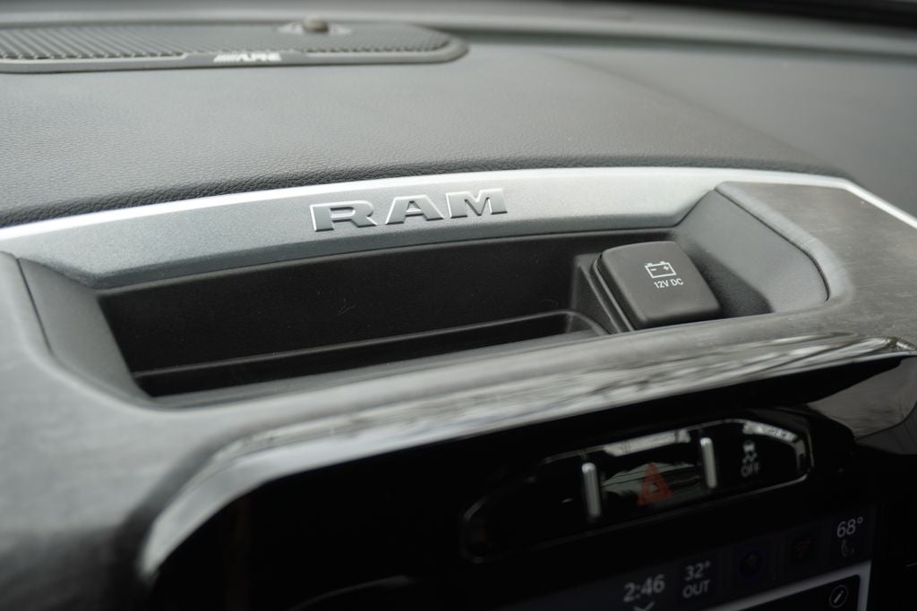 2024 RAM 3500 Big Horn Crew Cab 4x4 8' Box