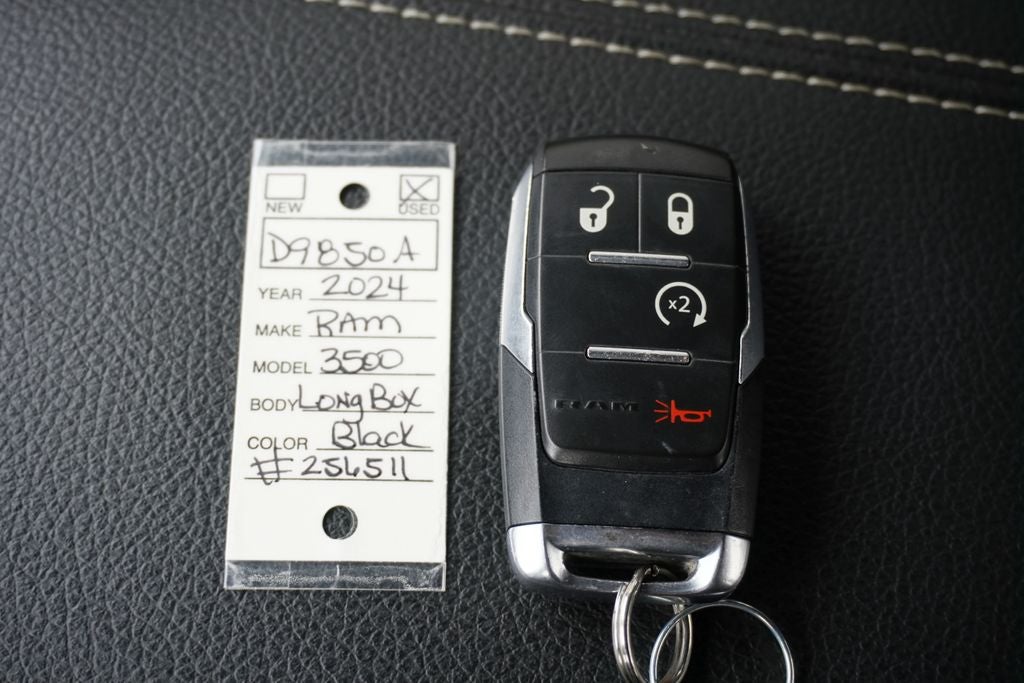 2024 RAM 3500 Big Horn Crew Cab 4x4 8' Box