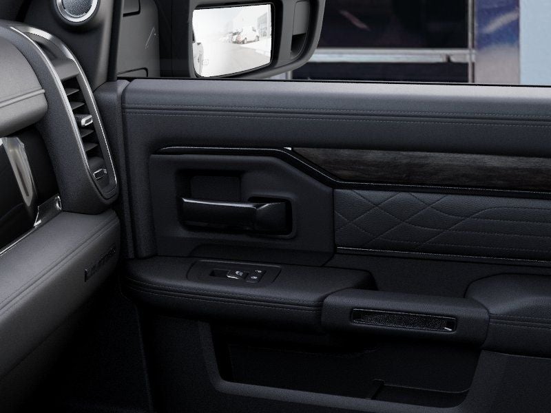 2026 RAM 3500 Limited Crew Cab 4x4 8' Box