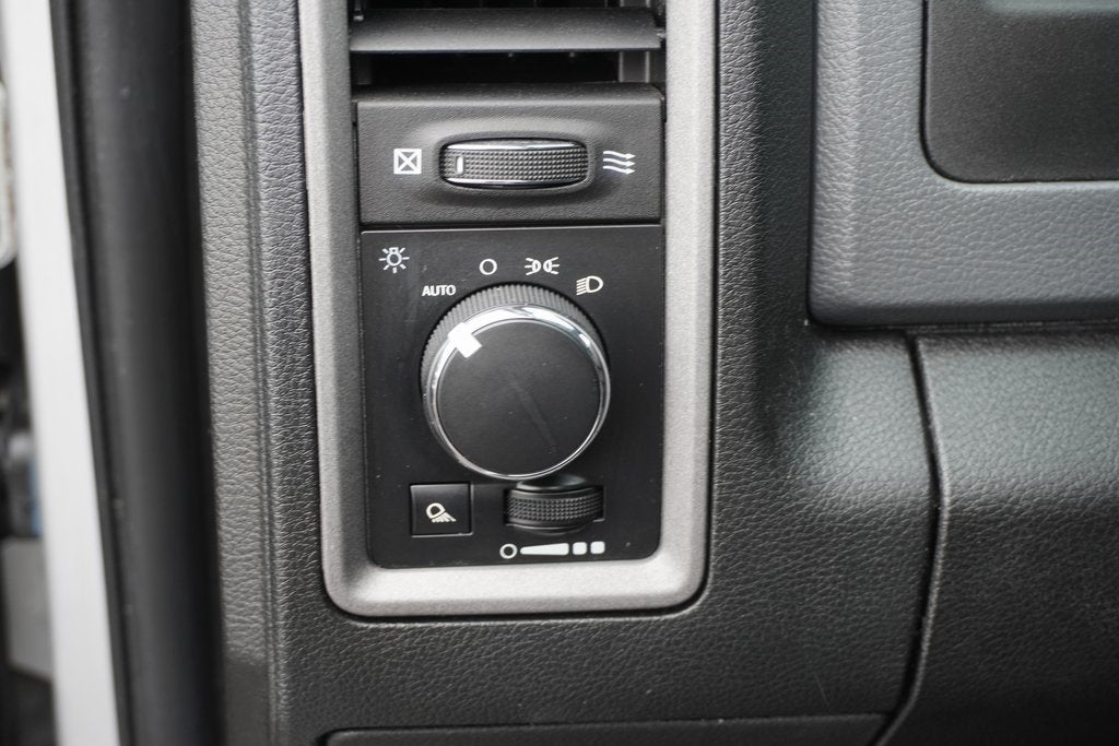 2019 RAM 1500 Classic Tradesman Regular Cab 4x2 8' Box