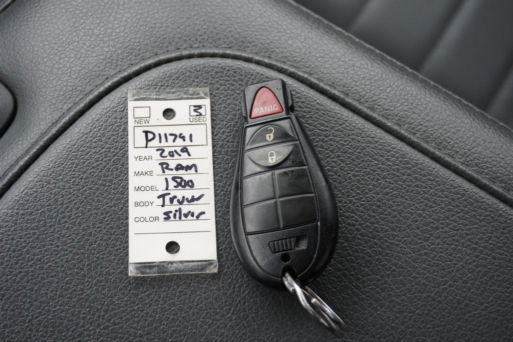 2019 RAM 1500 Classic Tradesman Regular Cab 4x2 8' Box