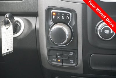 2017 RAM 1500 Express Crew Cab 4x4 5'7' Box