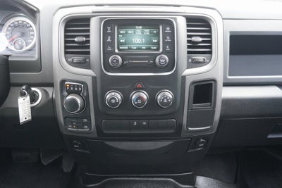 2017 RAM 1500 Express Crew Cab 4x4 5'7' Box