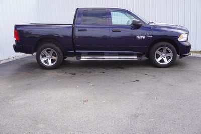 2017 RAM 1500 Express Crew Cab 4x4 5'7' Box