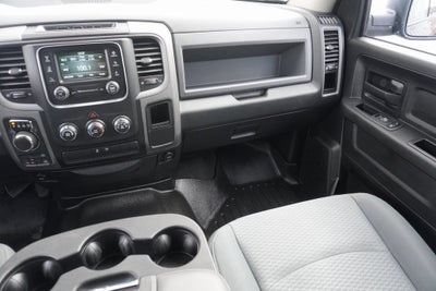 2017 RAM 1500 Express Crew Cab 4x4 5'7' Box