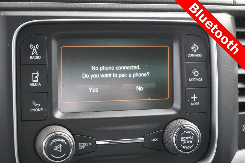 2017 RAM 1500 Express Crew Cab 4x4 5'7' Box